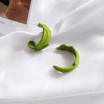 J&auml;&auml;tunud Solid Candy Color Korea Fashion C-kujuline tilk augustamine k&otilde;rvar&otilde;ngad naistele Suvised k&otilde;rvar&otilde;ngad ehted kingitus