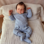 19-tolline juba v&auml;rvitud viimistletud Reborn Sleeping Pascle Baby Doll Elutruu pehme puudutusega 3D-nahk, k&auml;e-juure juuksed n&auml;htavad