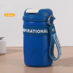 Uus 316 roostevabast terasest kaasaskantav kohvitass, k&otilde;rge v&auml;&auml;rtusega &uuml;li&otilde;pilastele m&otilde;eldud kaasaskantav termostass veeklaasiga. 420ml valge