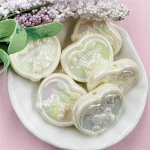 7tk 24*28mm akr&uuml;&uuml;l UV-v&auml;rviga katmine Love Heart Bear lahtised helmed DIY ehtetarvikud k&auml;ev&otilde;ru k&otilde;rvar&otilde;nga valmistamiseks valge