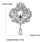 Aafrika liialdus &otilde;rn sulam, suur klaasist pross, moodne isiksus naiste &uuml;likond, mantel, korsa, kaunistusn&otilde;el