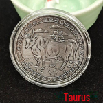 T&auml;htkuju medal: P&auml;ikese, Kuu, Naerun&auml;o ja nikkelh&otilde;bedast t&auml;htkuju m&uuml;ndid - ainulaadne s&uuml;nnip&auml;evakingitus 40*2.5mm