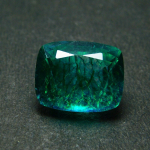 Looduslik 10,56 ct Kolumbia smaragd SERTIFITSEERITUD Padi L&otilde;ikega Roheline Lahtine V&auml;&auml;riskivi 13 mm approx.