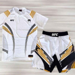 MMA BJJ Poks Kickpoks Treeningkomplekt Mehed Naised L&uuml;hikeste varrukatega T-s&auml;rk L&uuml;hikesed p&uuml;ksid J&otilde;usaal Fitness Spordir&otilde;ivad XS