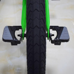 1 paar kasulikku libisemisvastast kerget jalgratta pedaal tagaistme lapse turvalisus rolleri jaoks