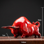 Loomingulised keraamilised punased veise kujukesed Kaunistused Kodukaunistus OX Kuju Elutuba Kontori t&ouml;&ouml;laud Loomafiguuride sisustus