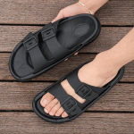 Suvised meeste sandaalid Vaba aeg Suvekingad Meeste rannajalatsid Mugavad meeste kingad &otilde;ues Meeste rooma sandaalid pl&auml;tud Sussid liugused 40 valge