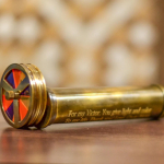 Klassikaline kaleidoskoop, mitmev&auml;rviline kaleidoskoop, graveeritud pulmakingitus, loominguline kohandatud kingitus, kingiidee