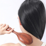 1 tk Sandlipuu kamm Professionaalne Tervislik aerupadi juuste v&auml;ljalangemise vastu massaažihari Juuksehari Kamm Peanaha Juuksehooldus Tervislik