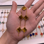 Boutique Neljak&auml;pa Ristikheina Viie &Otilde;iega K&auml;ev&otilde;ru 18K Kerge Luksus Ins Disain Mood Peen Mitmek&uuml;lgne Meeste ja Naiste Mudelid K&auml;ev&otilde;ru Boutique Bracelet