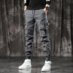 Moodsad meeste kevad-s&uuml;gis cargo p&uuml;ksid, slim fit, vabaaja stiil, laia l&otilde;ikega, Ameerika stiil, mitme taskuga, kitseneva s&auml;&auml;rega p&uuml;ksid, must M