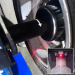 Autorehvide tasakaalustusmasin laserpositsioneerimine infrapunapunkt pliiploki leidmiseks rehvitase laserlamp USB-laadimispistik 2 LED-tuld