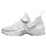 Jordan Trunner madalad korvpallijalatsid Valge Unisex 897997-100 36 white