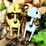 Komplektis 2 MF Doom Mask Peegelviimistlusega Hullu pahalase mask Alumiiniumist n&auml;omask Cosplay Roleplay Halloweeni peomask Parim kingitus