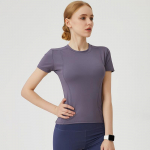 Naiste joogas&auml;rgid, kiirelt kuivavad &otilde;mblusteta jooksutopsid, liibuv treening J&otilde;usaal l&uuml;hikeste varrukatega Fitness Sport L must