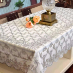 Veekindel laudlina Kodune ristk&uuml;likukujuline &otilde;likindel PVC plastikust laudlina Kuldne pronkstr&uuml;kk Lauakate Lauamatt Nappe 135*200cm 1pcs