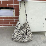 Yogodlns Moodne Leopard Print Messenger kott &Uuml;he &otilde;laga l&otilde;uendist kott nais&uuml;li&otilde;pilastele, diagonaalne, suure mahutavusega &otilde;lakott 43x35cm pruun