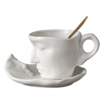 Kruusi ja alustassi komplekt 250 ml Kuumakindel keraamiline inimese n&auml;gu kohvikruus lusikaga Retro j&auml;&auml;tunud tass lauakaunistuseks Reljeefkruus &uuml;hiselamu kodukohvikusse White