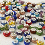 100 tk S&auml;delevate kristall-strasshelmeste komplekt, Suurte aukudega disain lihtsaks isetegemiseks ehted, v&otilde;luehtek&auml;ev&otilde;rud, k&otilde;rvar&otilde;ngad ja kaelakeed 100pcs mitmev&auml;rviline