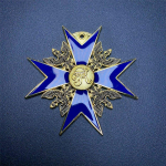 Saksa Grand Black Hawk, Sinise r&uuml;&uuml;tli medal, plahvatusohtlik kaelakee ripats, emailiga medal