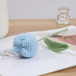 6 TK Heegeldatud tulbi k&auml;sitsi valmistatud kudumislilled Kunstkootud v&otilde;ltslilled koos vartega s&otilde;brap&auml;eva kodu pulmapeo jaoks Kontorilaudade kaunistamiseks sinine