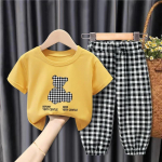 Poiste ja t&uuml;drukute &uuml;likonnad Suvine puuvillane l&uuml;hikeste varrukatega T-s&auml;rk Laste riided Beebi vabaaja kahest osast koosnev &uuml;likond &Uuml;mara kaelusega l&uuml;hikeste varrukatega T-s&auml;rk + P&uuml;ksid 90