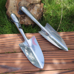 Roostevaba terasest aialabidas: V&auml;litingimustes istutamise ja aiat&ouml;&ouml;riist Stainless Steel Narrow Spade with Scale