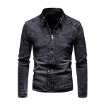 Meeste teksajakk kevadiseks ja s&uuml;giseseks hooajaks. Moodne, lahe, retrostiilis, slim-fit, p&uuml;stkrae, mootorrattajakk. XS must