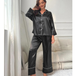 Naiste magamiskost&uuml;&uuml;mid, imitatsiooniga siidist satiinist pidžaamakomplekt, pikkade varrukatega, n&ouml;&ouml;biga s&auml;rk ja p&uuml;ksid pidžaama &ouml;&ouml;riided s&uuml;giskevadised salongir&otilde;ivad L