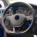 K&auml;sitsi &otilde;mmeldud pehme must s&uuml;sinikkiust must seemisnahast auto roolikate Volkswagen Golf 7 Mk7 Passat B8 jaoks