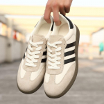 Forrest Gump Shoes Meeste kingad Uued kevadised retro tossud vabaaja spordijalatsid Sobivad v&auml;ikesed valged kingad Saksa treeningjalatsid 44 valge