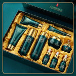 Luksuslik niisutav k&uuml;mneosaline komplekt Moisturizing Smooth Concealer Nahahoolduskomplekt a set blue