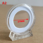 4 cm akr&uuml;&uuml;lm&uuml;ntide vitriin, l&auml;bipaistev karp, m&auml;lestusmedali kaitsekarp