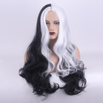 Anime 65 cm CRUELLA de Vil mustvalged pikad lokkis juuksed Deville'i kuumakindlate Cosplay kost&uuml;&uuml;mide parukate tarvikud 65cm must