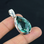 Looduslik lihvitud sinine topaas v&auml;&auml;riskiviga ripats, 925 sterlingh&otilde;be, ripatsiga ehted, k&auml;sitsi valmistatud h&otilde;bedane ripats ehted kingituseks, lihav&otilde;ttekingitus sinine