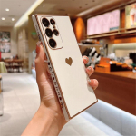 S24 Ultra Plus &uuml;mbris Luksuslik Love Heart pehmest silikoonist telefoni&uuml;mbrised Samsung Galaxy S24 S 24 Ultra Plus S24Ultra S24Plus p&otilde;rutuskindel Bling TPU kate For Samsung S24 Ultra valge