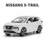 1/32 skaalas Nissan X-Traili m&auml;nguautomudel, sulamist valatud terasest tagasit&otilde;mmatav mudelauto heli- ja valguspoiste festivali m&auml;nguasjade kinkekollektsiooniga