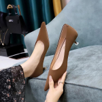 Euroopa ja Ameerika stiilis keskmise kontsaga stilettopumbad - Seksikad, Elegantsed, Terava ninaga, Madala dekolteega, Kevadmoe naistele Size 43 khaki