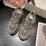 FASHION SHOES Meeste hingavad sporditossud Sportlikud jooksujalatsid naiste v&auml;litennise j&otilde;usaali treener 35 must