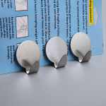 &Uuml;mmargune metallist pulgakonks koju, vannituppa ja k&ouml;&ouml;ki, 1-osaline liitmik, seinapulga konks, k&auml;ter&auml;tikuivati