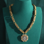 Vintage Isiksusega Mehe Pea Antiikm&uuml;ndi Lai Kett Kaelakee Naistele Esteetiline Ehtne Hip Hop Paks Statement Kamee Choker blue