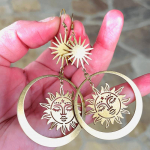 Kuldse P&auml;ikese disainiga rippuvad k&otilde;rvar&otilde;ngad Boheemlaslikult elegantsed sulamist ehted &Otilde;rnad naiste kingitused igap&auml;evaseks kandmiseks kollane