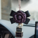 V&otilde;luv teemantkristallkameelia lilleline auto parf&uuml;&uuml;mipudeli ripats, naissoost Bling kivikividest autopeegel rippuvad kaunistused t&uuml;drukutele Heleroosa