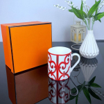 Euroopa Kerge Luksus T&auml;iustatud Luukeraamika Tass Kruus Kruus Peen P&auml;rastl&otilde;unatee K&otilde;rgekvaliteediline Tass Vee Tass Kohvitass P&uuml;hadekingitused 301-400ml