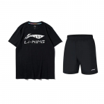 Li Ning Logoprindiga kirjaga &uuml;mmarguse kaelusega l&uuml;hikeste varrukatega T-s&auml;rk ja keskmise v&ouml;&ouml;kohaga l&uuml;hikesed p&uuml;ksid Vabaaja spordikomplekt Unisex komplektid Must AHST791-1+YKST119-1 XL