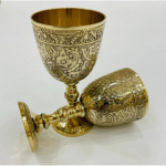 Vintage k&auml;sitsi valmistatud messingist King's Royal Chalice reljeefne tass, 6-tolline pokaal (Komplektis 2)