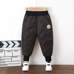 Soojad tuulekindlad puuvillased sametp&uuml;ksid lastele &ndash; talvised vabaajar&otilde;ivad poistele ja t&uuml;drukutele must