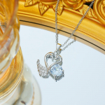 Mandariinpart vees m&auml;ngimas Tsirkoonist kaelakee naistele Lihtne ni&scaron;idisain Lihtne rangluukett Kingitus