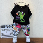 Kaheosaline &uuml;likond poisi &uuml;likond Suveriided Domineeriv dinosaurus Ilus v&auml;ikeste ja keskmiste laste riided l&uuml;hikeste varrukatega 90