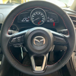 DIY Must Kunstnahast Roolikate Mazda 3 Onxeira CX4 Atenza CX5 CX30 Siseaksessuaarid Mugav Red Thread